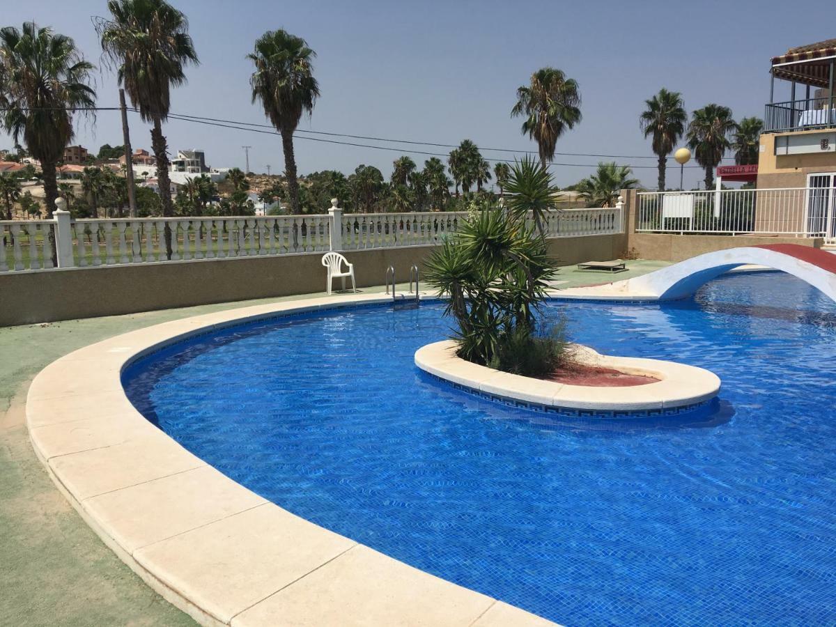 Appartement Pinogrande Рохалес Екстериор снимка